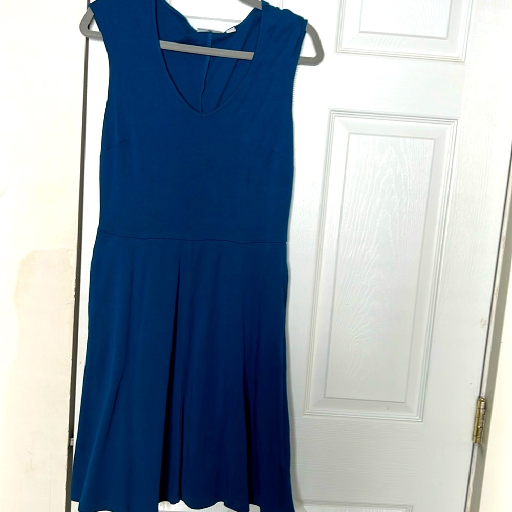Women’s sleeveless summer dress
